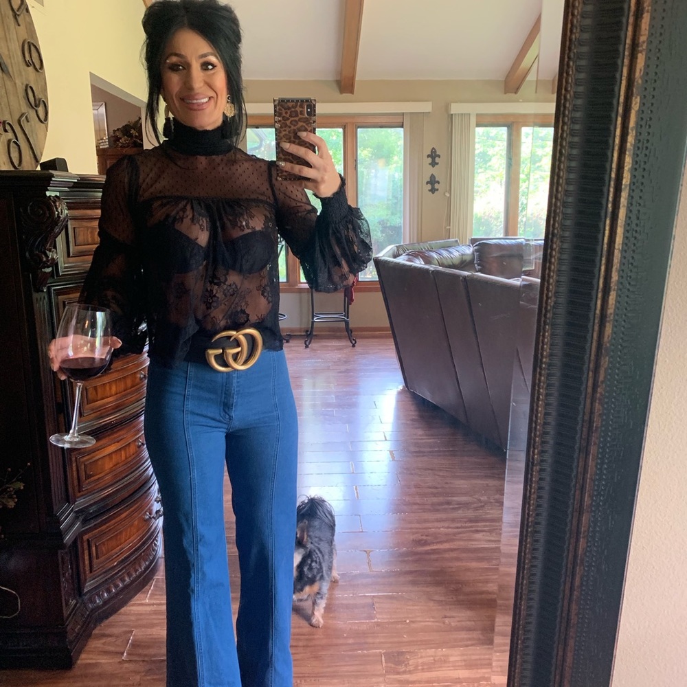 Meet your Posher, Suarta